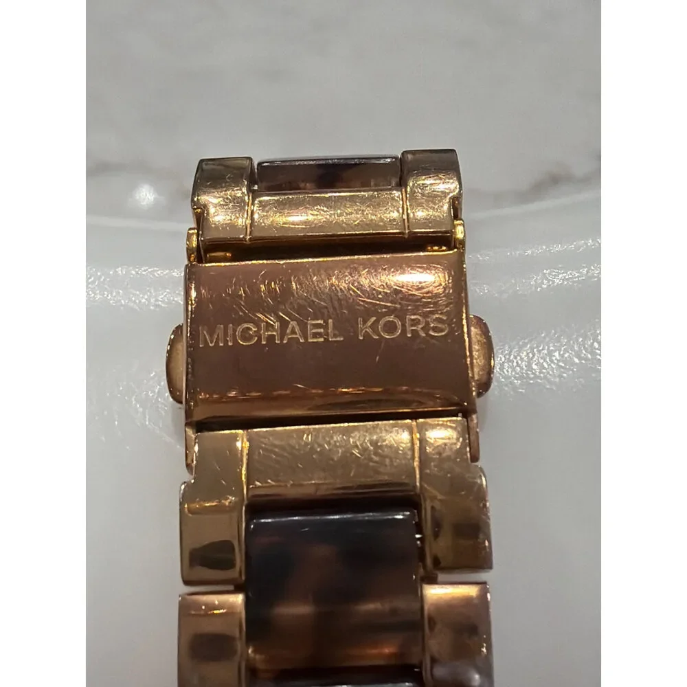 Michael Kors rose gold